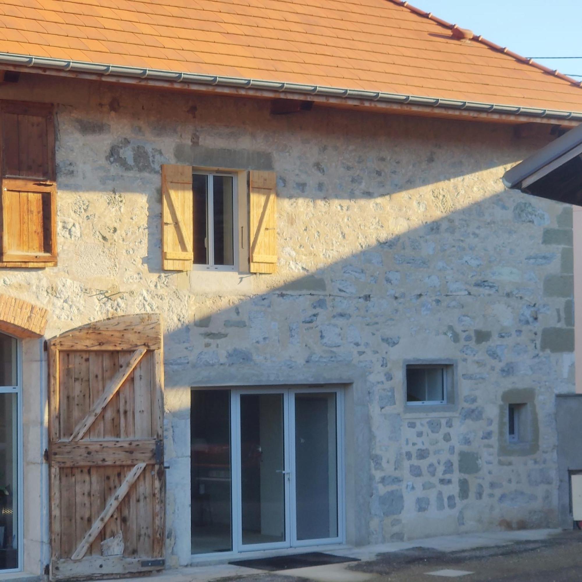 Au Coin Du Chemin Hotel Chambery Exterior photo