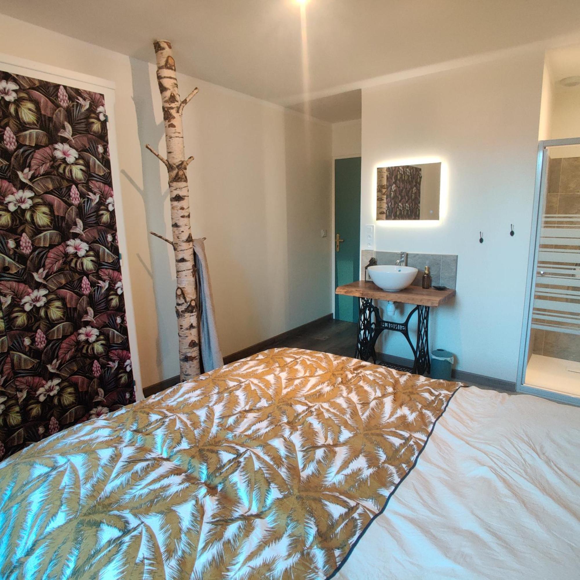 Au Coin Du Chemin Hotel Chambery Room photo